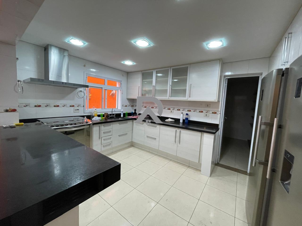 Casa, 4 quartos, 228 m² - Foto 38
