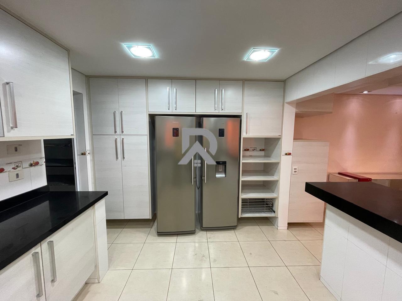 Casa, 4 quartos, 228 m² - Foto 42